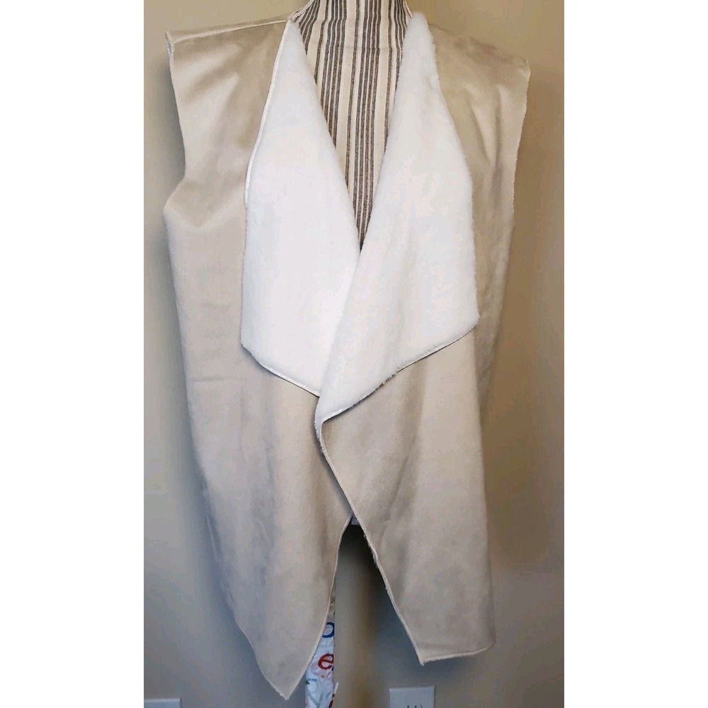 Royal Standard Vegan Suede & Sherpa Beige‎ White Open Cardigan Vest Western